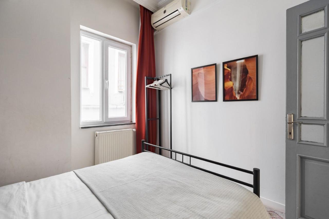 Central Flat W Sea View And Near Galata Tower Leilighet Istanbul Eksteriør bilde